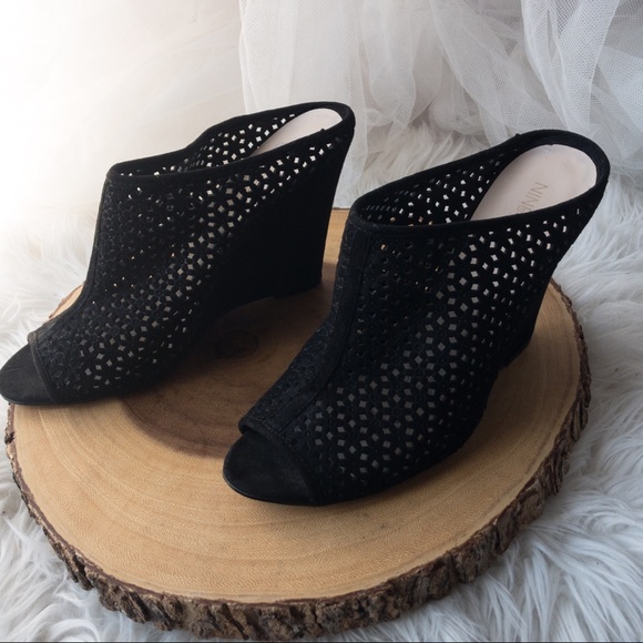 NINE WEST CORVA Women's Black Suede Peep-toe Mule - Picture 4 of 13